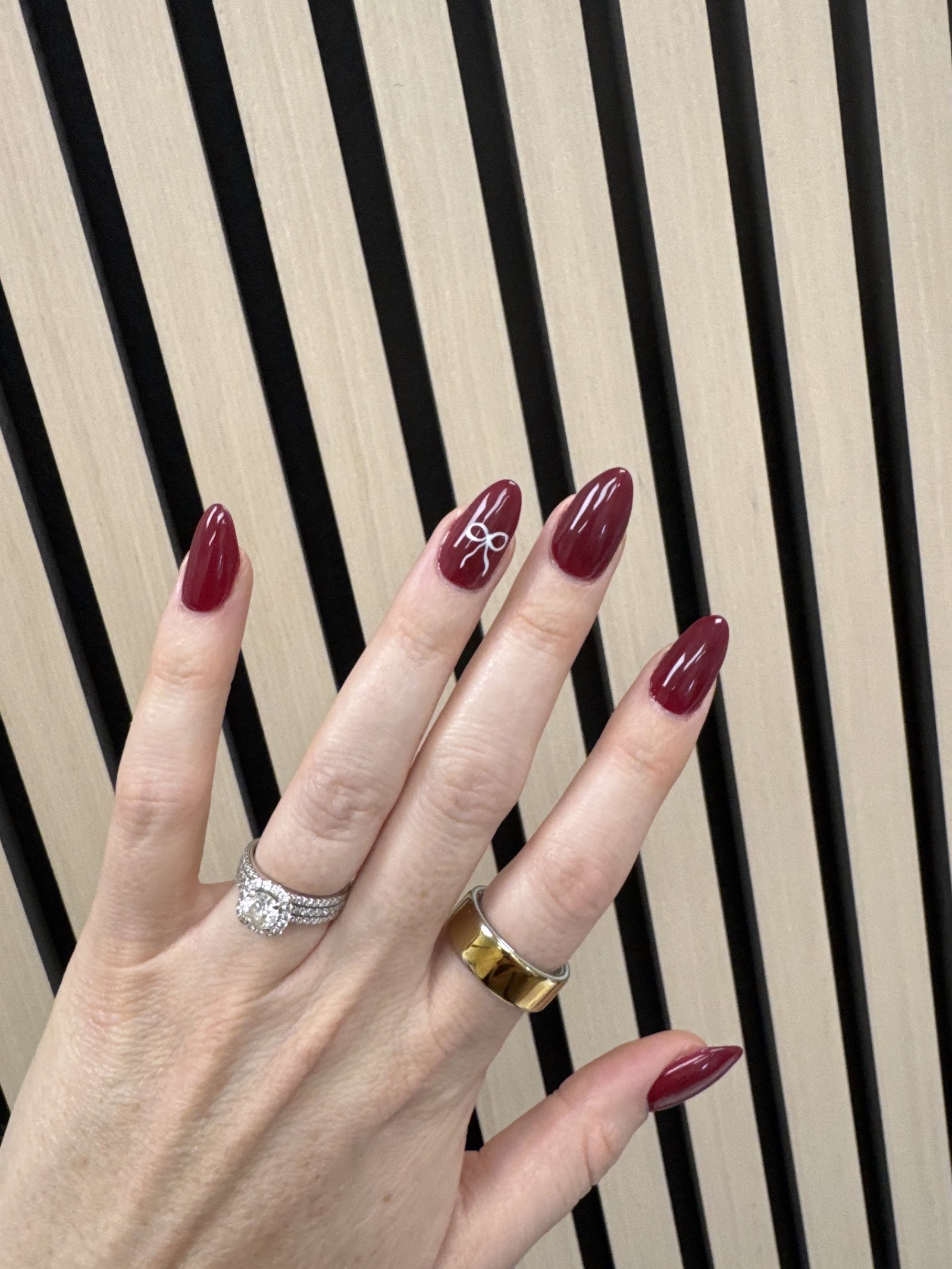 ALLURA NAILS LOUNGE nail photo 4