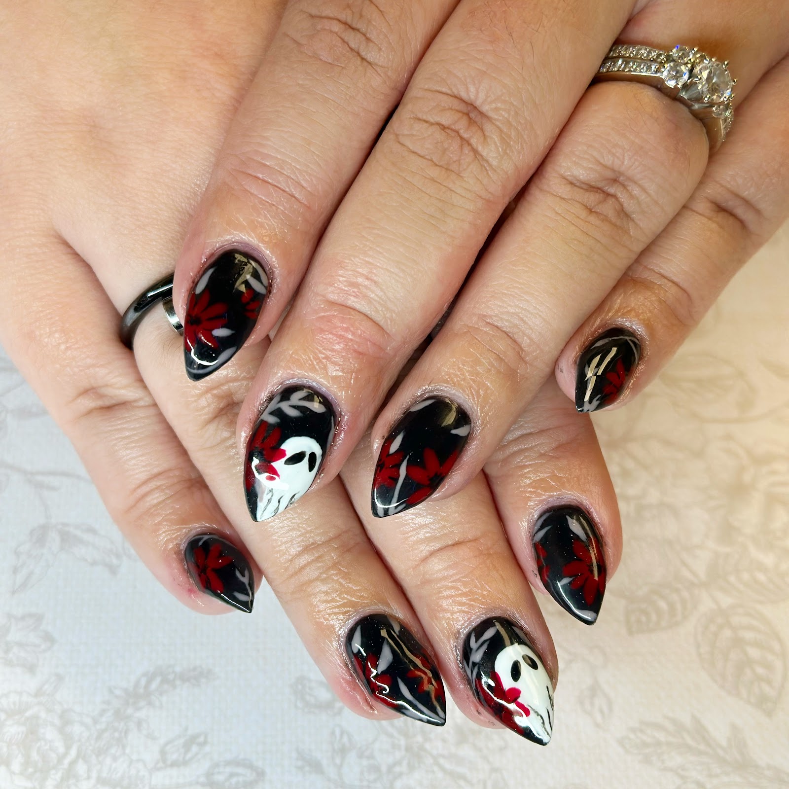 ALLURA NAILS LOUNGE nail photo 7